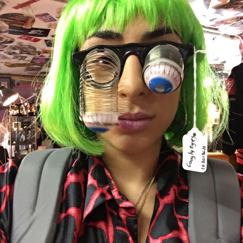 Meet your Posher, Sap